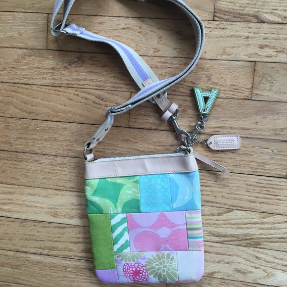 Coach purse - Picture 2 of 5